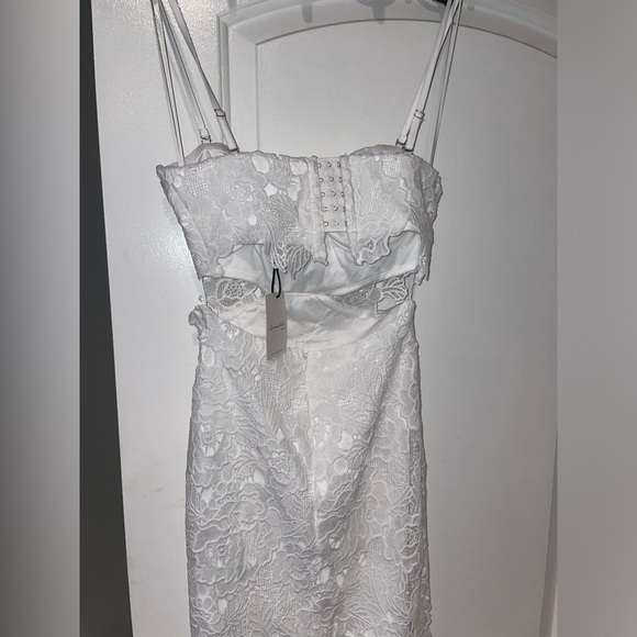 New! Amable by Mable Lace Cutout White Midi Dress 🤍 Small NWT! - Picture 10 of 11
